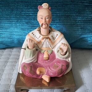 Late 19th Century Ardalt Japanese Hand Painted Porcelain Bisque Nodder